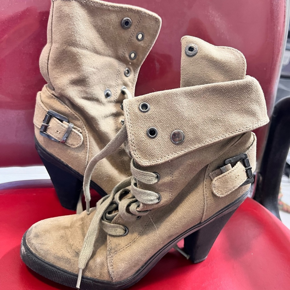 Very cute boots